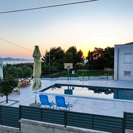 Apartment Villa Anna Zara Esterno foto