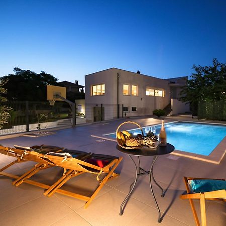 Apartment Villa Anna Zara Esterno foto