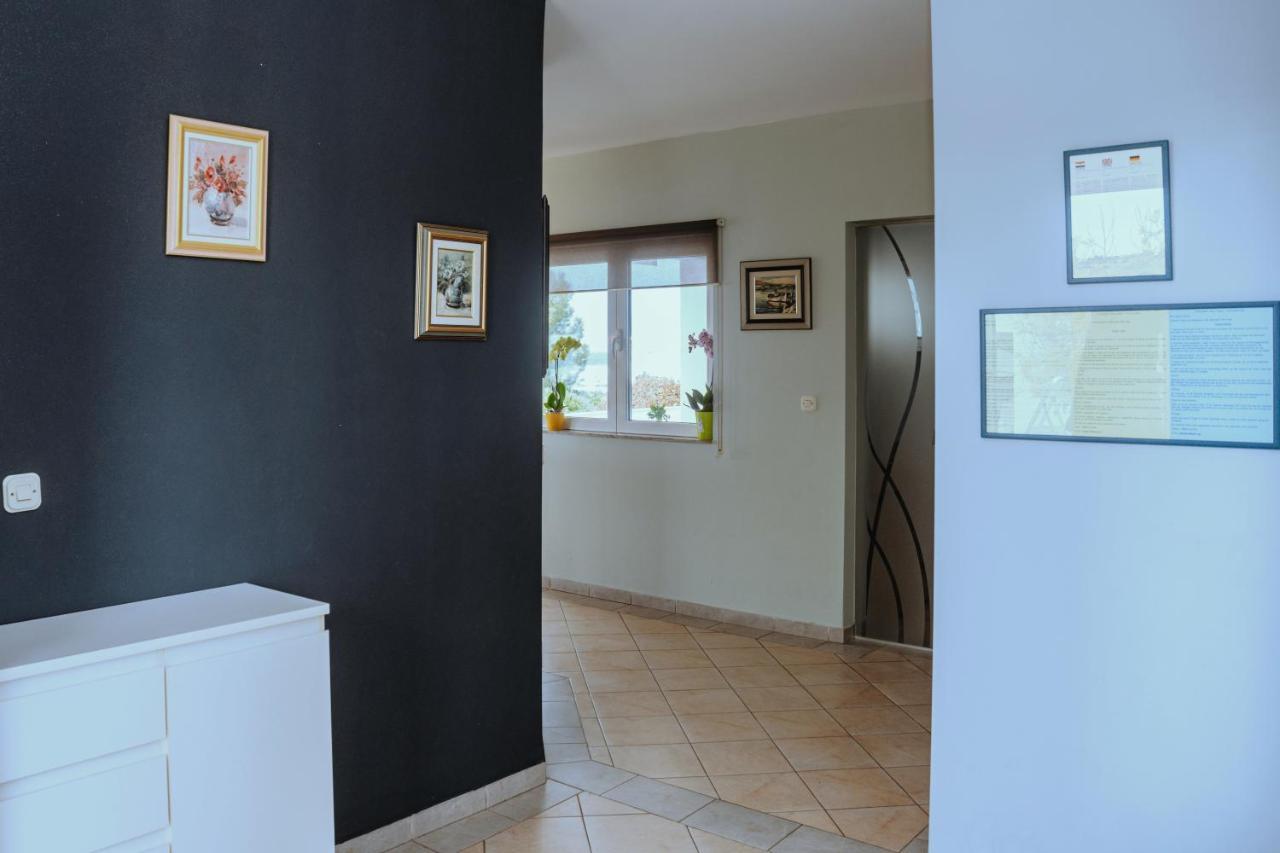 Apartment Villa Anna Zara Esterno foto