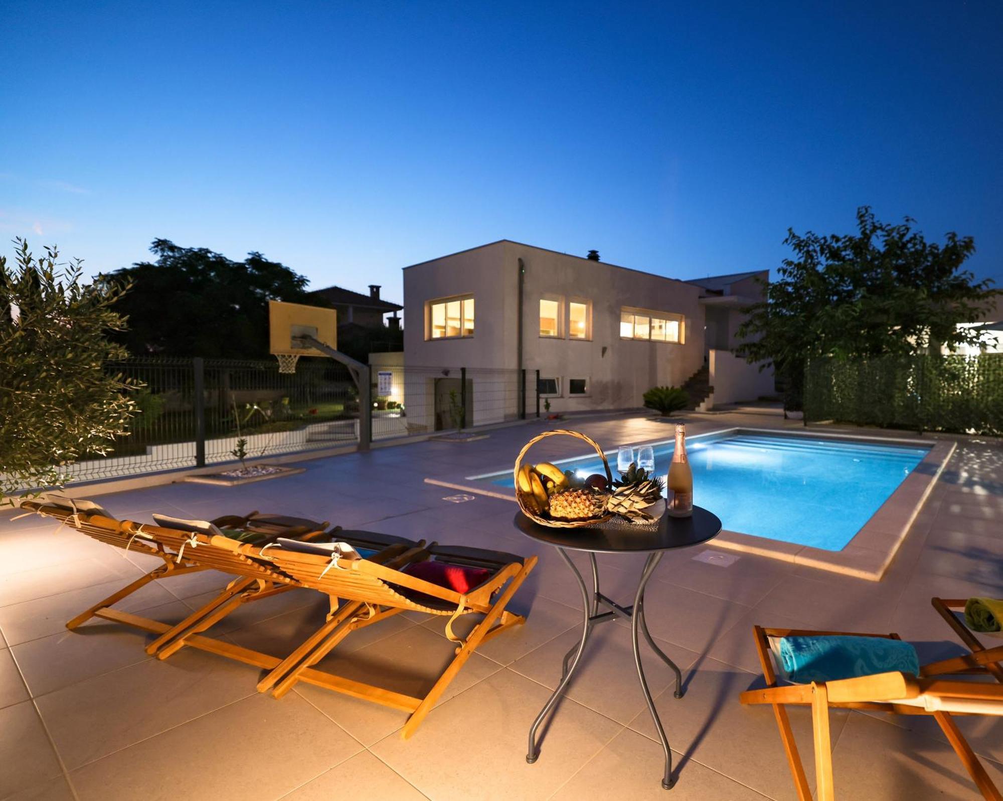 Apartment Villa Anna Zara Esterno foto